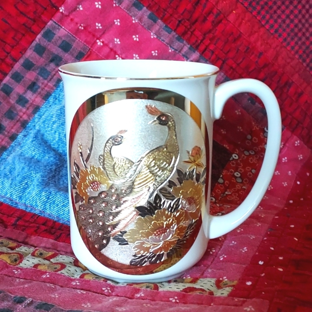 (#1)  24K GOLD ORIGINAL CHOKIN COLLECTION CUP